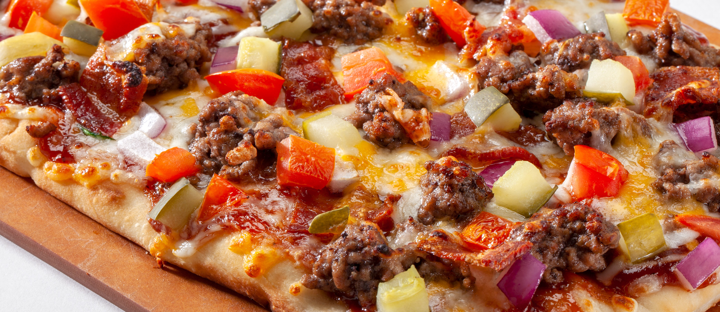 BBQ Bacon Cheeseburger Flatbread